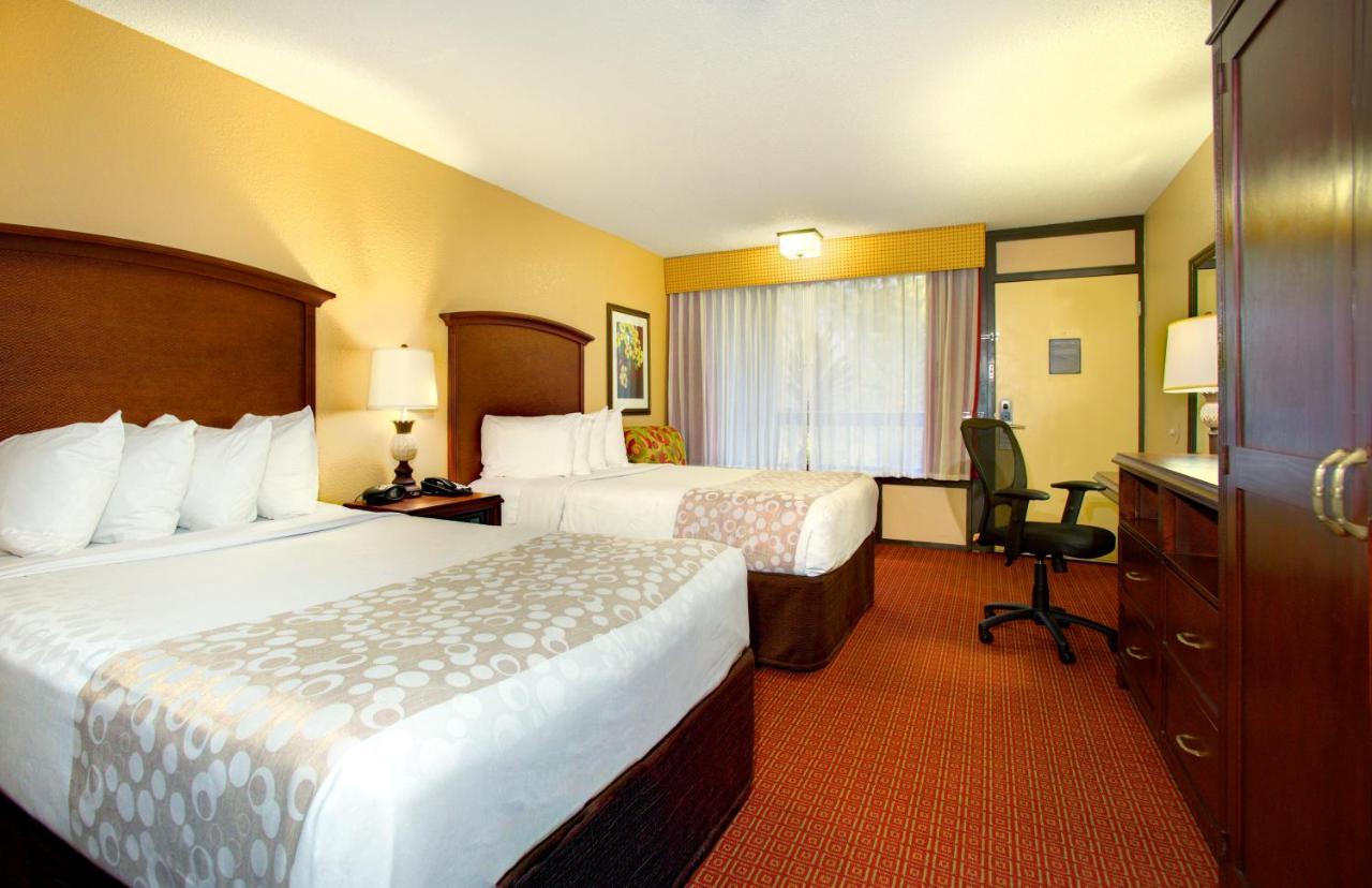 Clarion Inn & Suites At International Drive Williamsburg Esterno foto