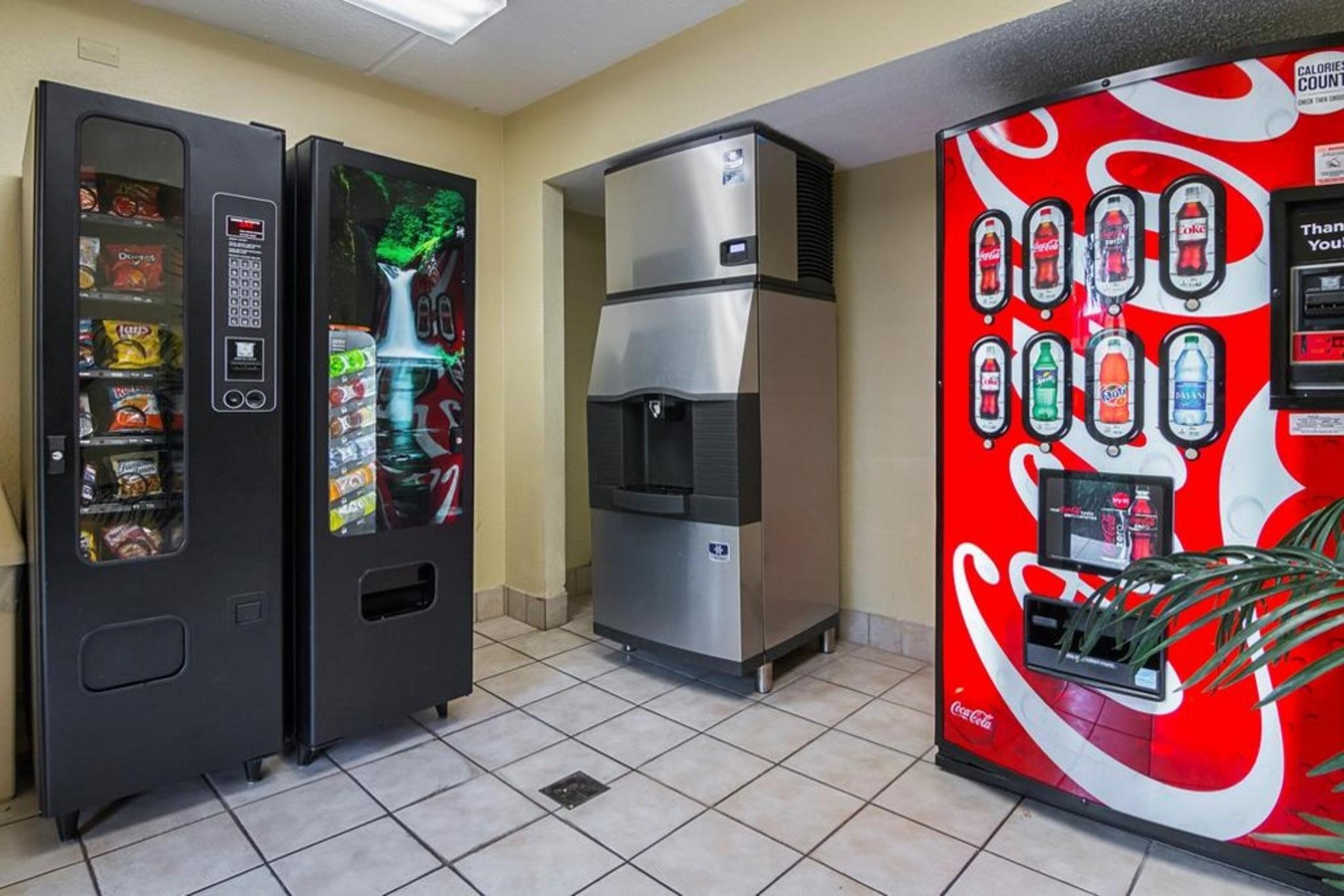 Clarion Inn & Suites At International Drive Williamsburg Esterno foto