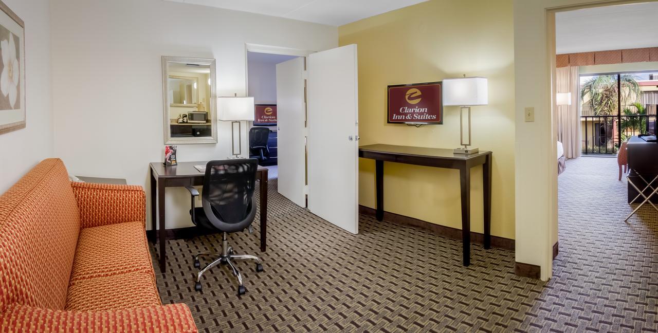 Clarion Inn & Suites At International Drive Williamsburg Esterno foto