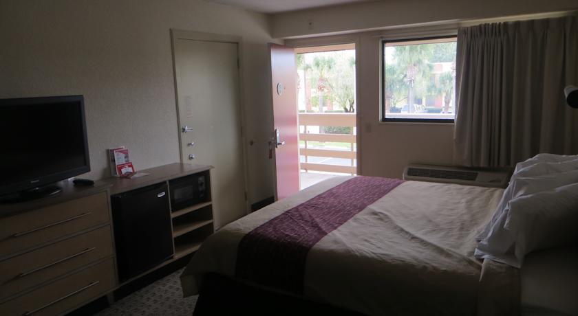 Clarion Inn & Suites At International Drive Williamsburg Esterno foto