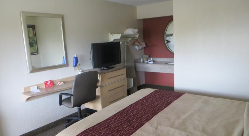 Clarion Inn & Suites At International Drive Williamsburg Esterno foto