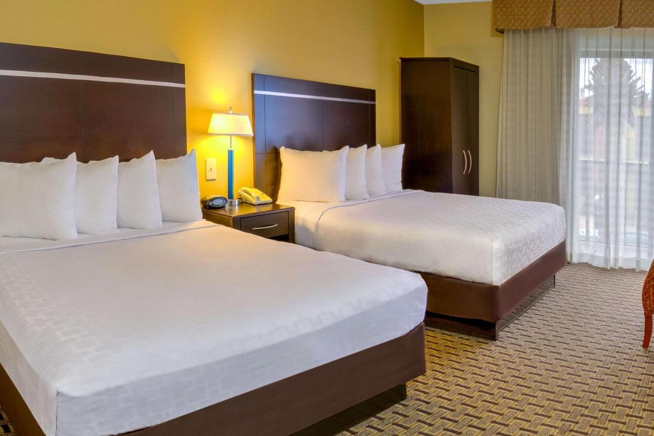 Clarion Inn & Suites At International Drive Williamsburg Esterno foto