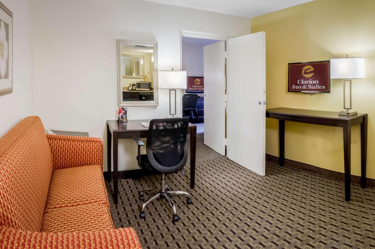 Clarion Inn & Suites At International Drive Williamsburg Esterno foto